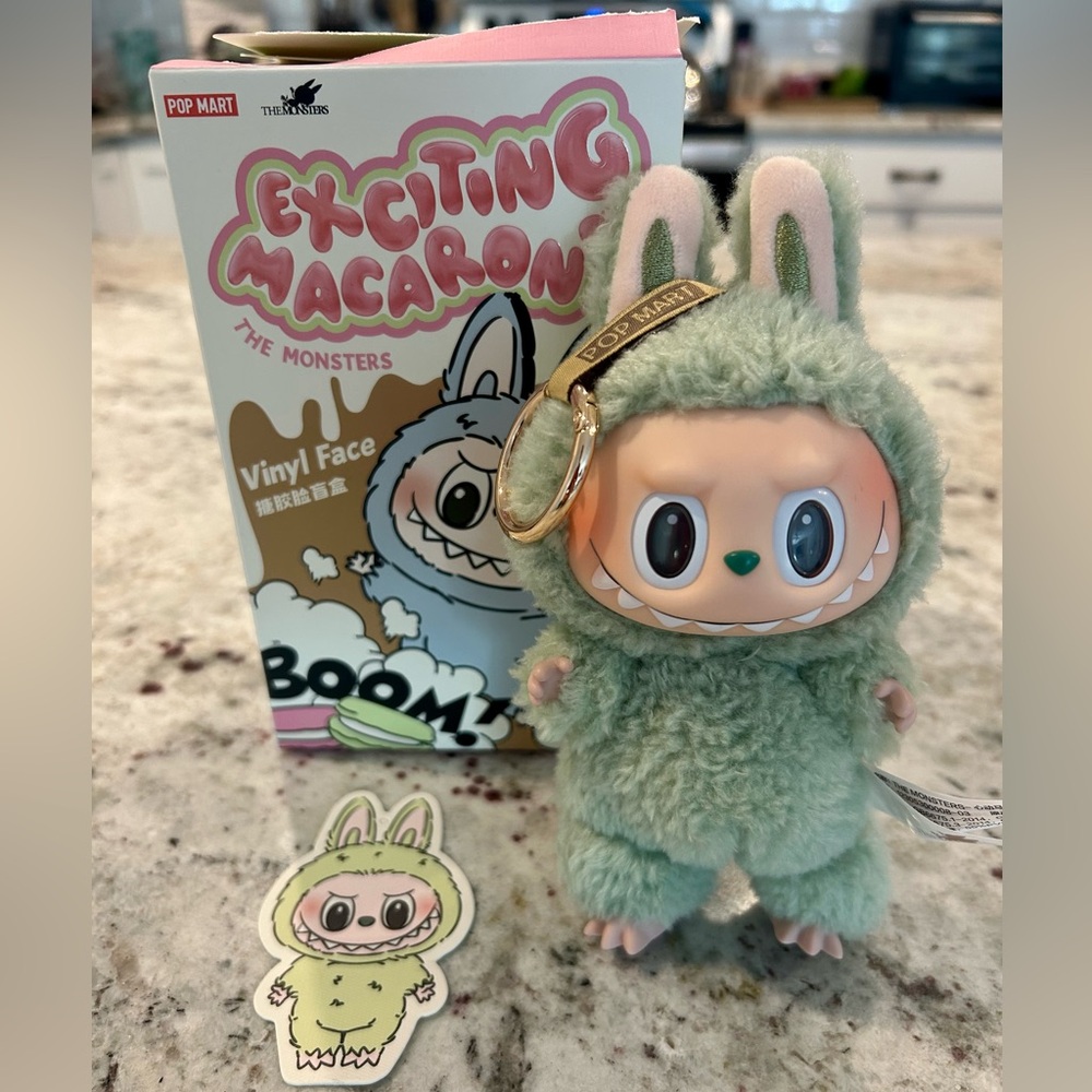 Pop Mart Exciting Macaron Labubu Green Grape